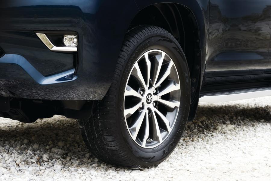 Колеса Toyota Land Cruiser Prado (150) 2017 года  (EU) (фото 9 из 50)